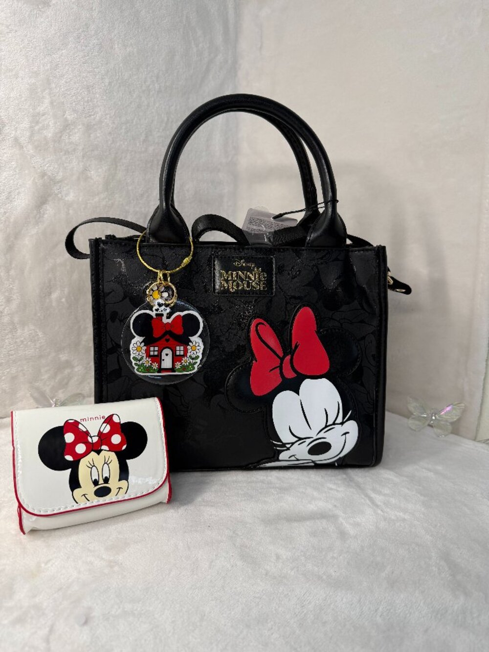 Disney Minnie Mouse Handbag NWT + Matching White Wallet NWT (8x10x4)